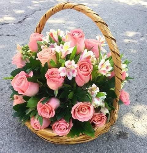 Canasta de Flores "Encanto Natural"